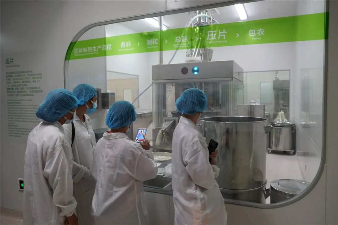 1650072993175647.jpg 640 (5).jpg